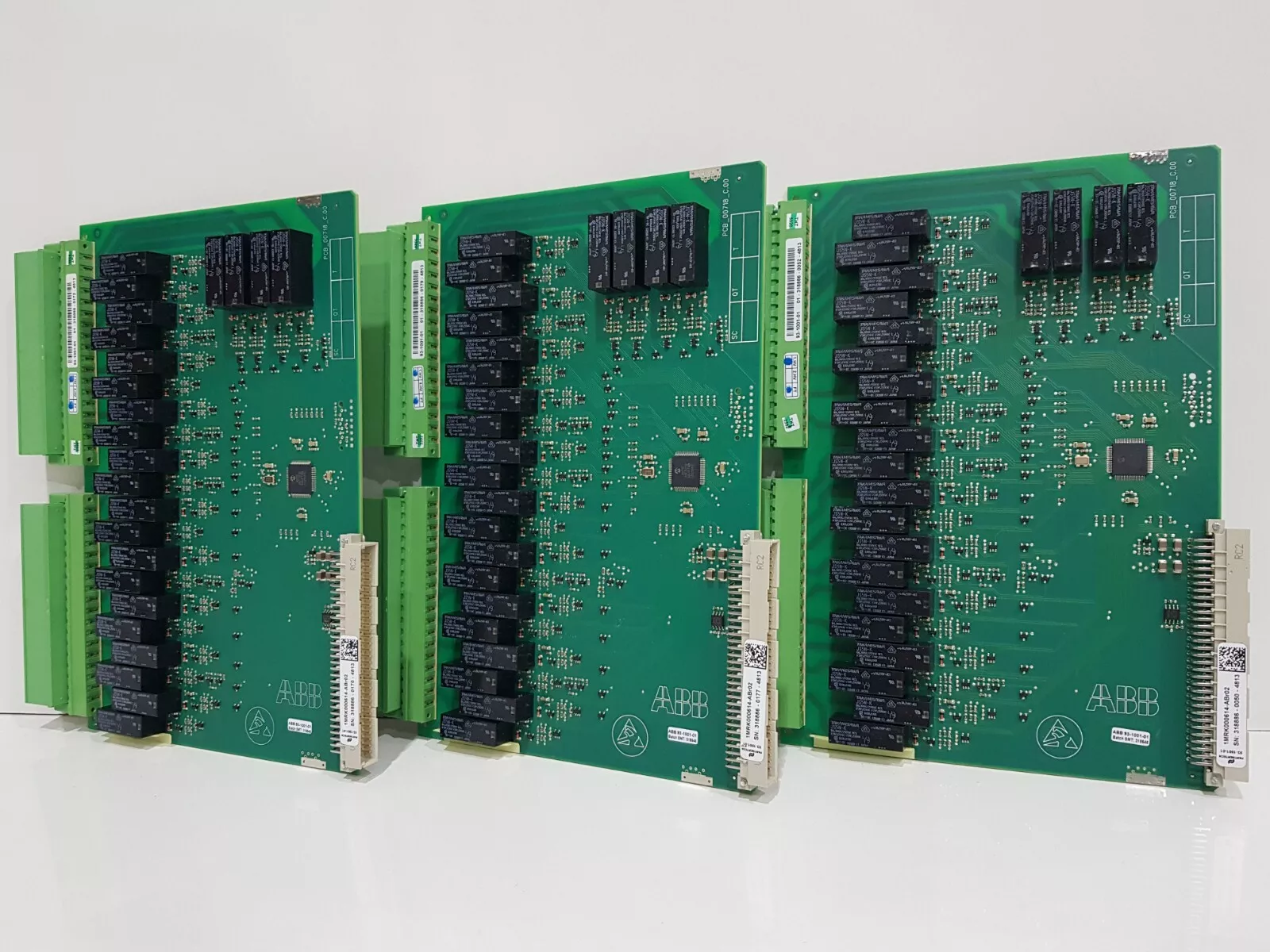 ABB 1MRK002311-AAr02 系统显示卡  供应出售 质保一年 顺丰包邮 图1