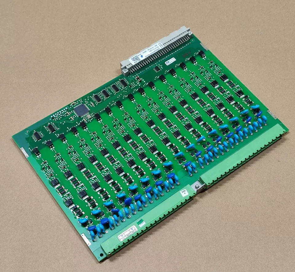 1MRK000508-BDr04 全新ABB控制卡  未拆封 质保一年 顺丰包邮图2