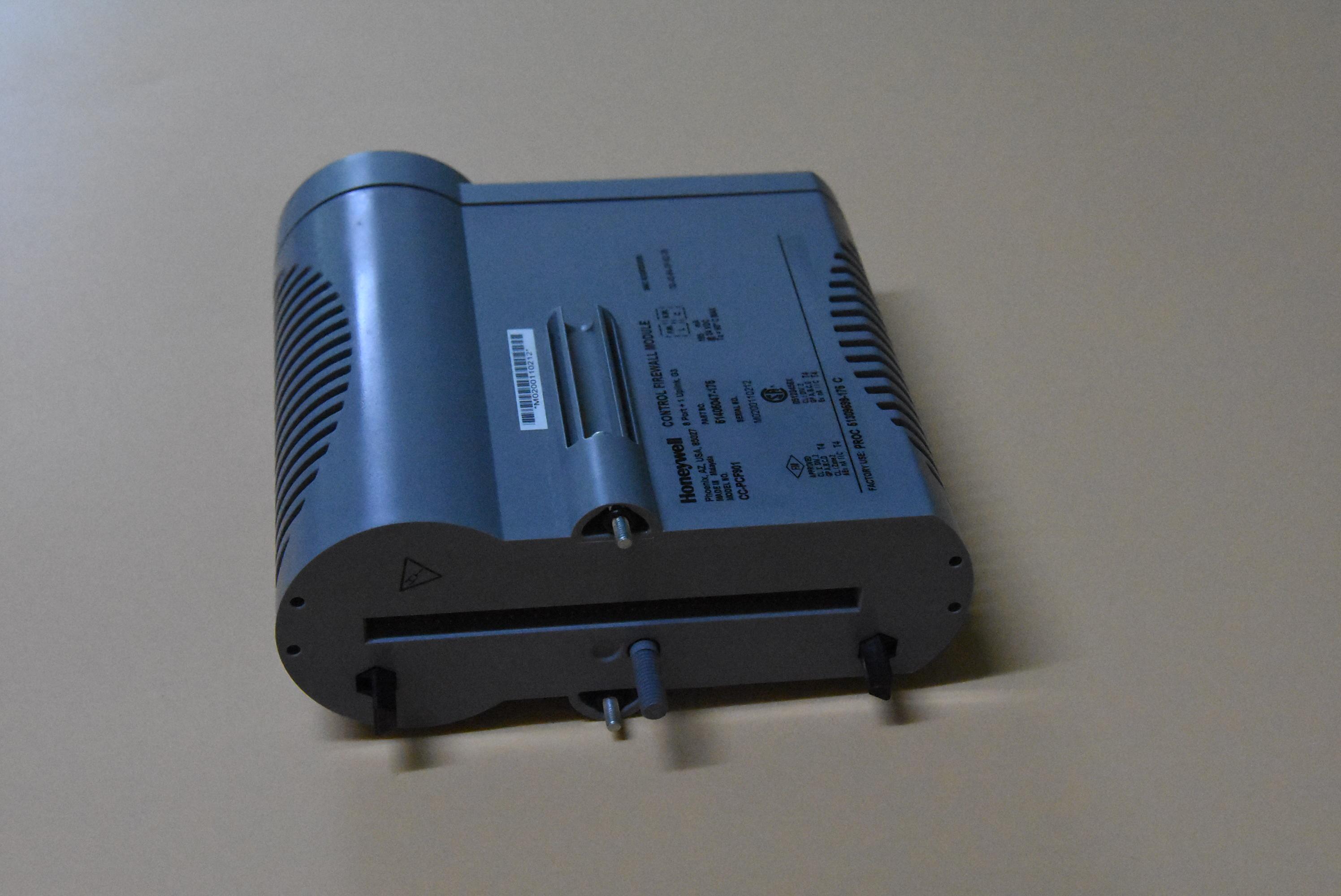 CC-PCF901 51405047-175  HONEYWELL  张力控制器 全新原装进口 质保一年 顺丰包邮 图1