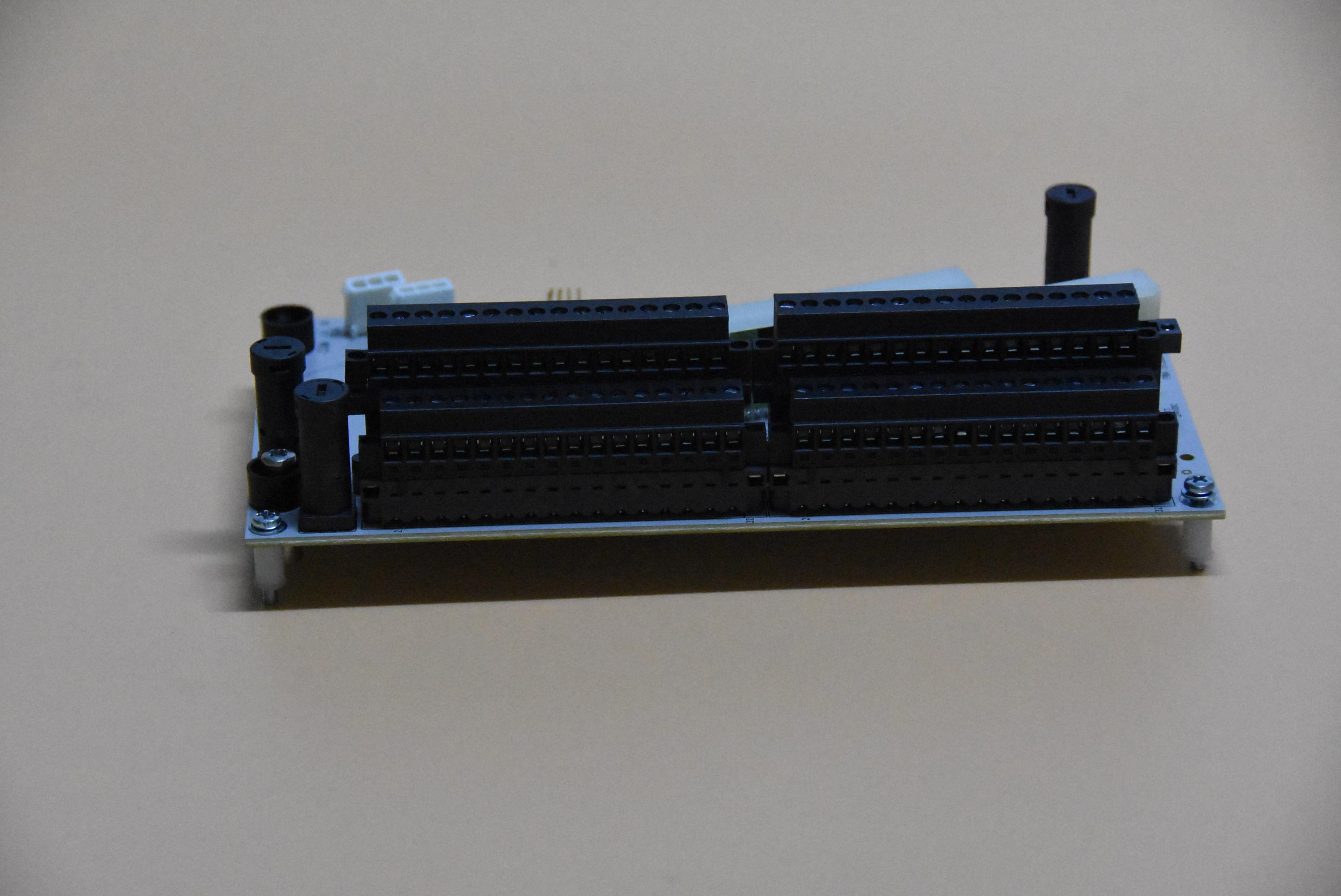 CC-TDIL01 输入输出卡件模块 HONEYWELL  全新原装进口 质保一年 顺丰包邮 