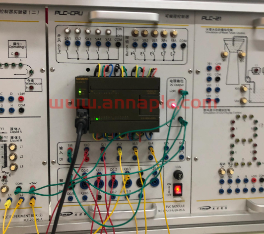 PLC指令M8000什么意思？